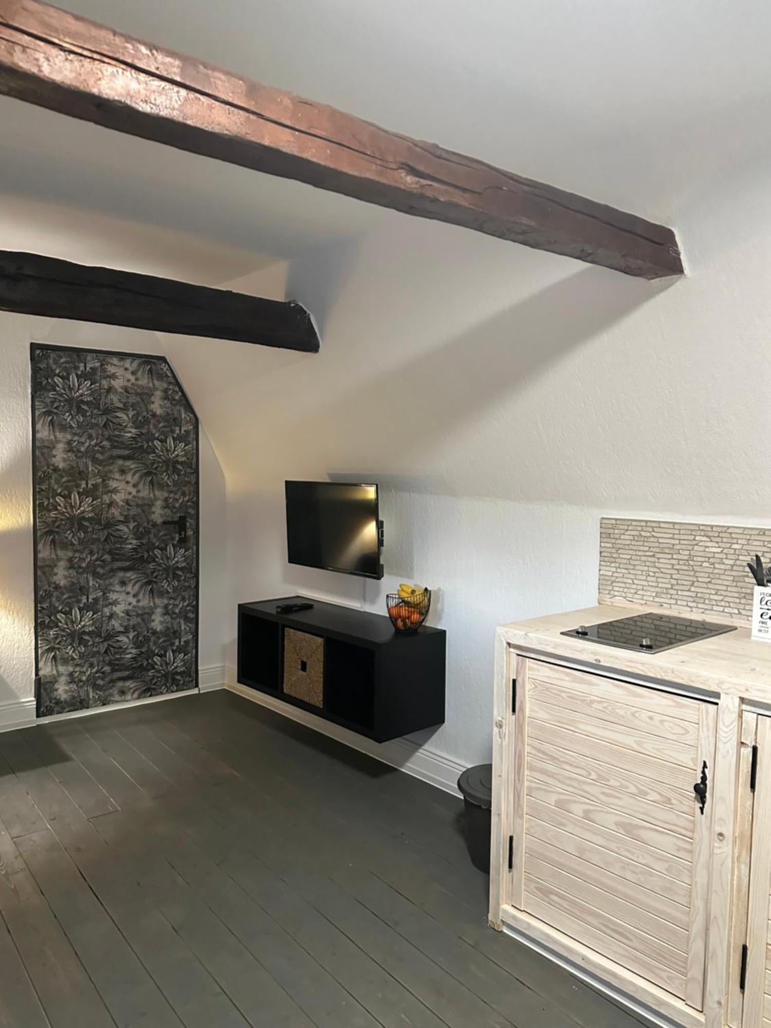 Urlaub Im Historischen Muellerhaus, Dachgiebel Lejlighed Lübeck